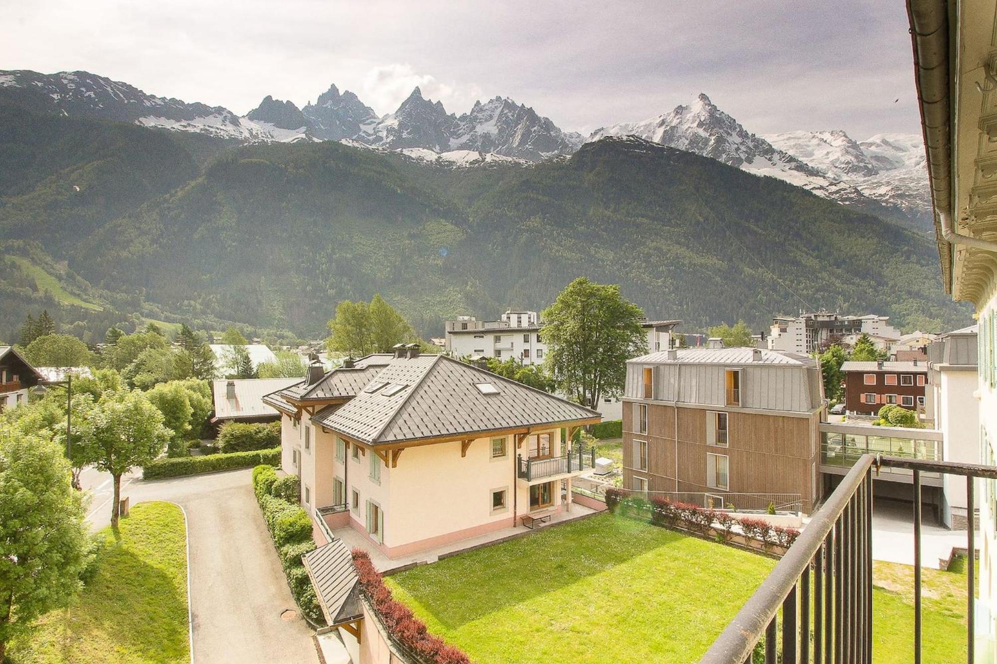 Maison Emile Devouassoud Chamonix Luaran gambar